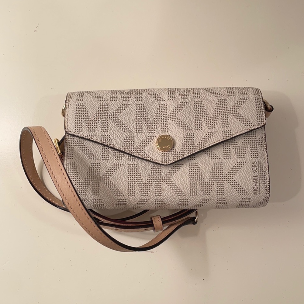 Michael Kors Cream Clutch Crossbody Purse
